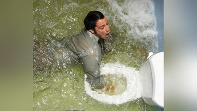 Изрображение 'НОРВЕЖЕЦ НЫРНУЛ В УНИТАЗ ЗА ТЕЛЕФОНОМ'