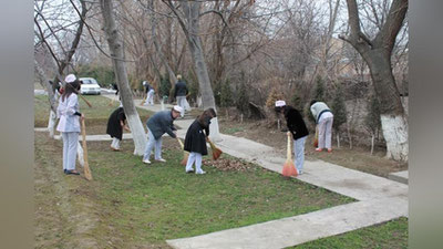 'Adliya vazirligi: Majburiy mehnat qonun bilan taqiqlangan'ning rasmi