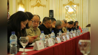 'Xalqaro seminar ishtirokchilari Ichan qal`ada amalga oshirilayotgan ishlar bilan tanishadi'ning rasmi