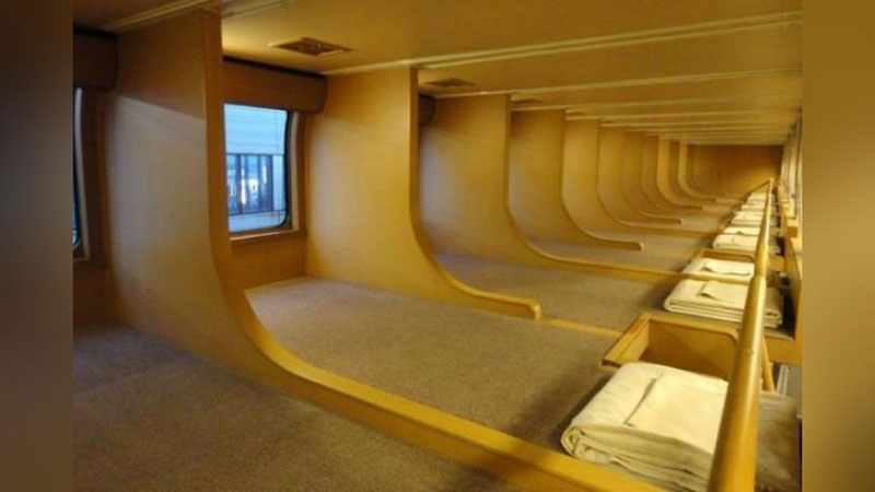 'Yaponiyada yotoqxonasi mavjud bo`lgan tezyurar poezd mashhur bo`ldi (FOTO)'ning rasmi