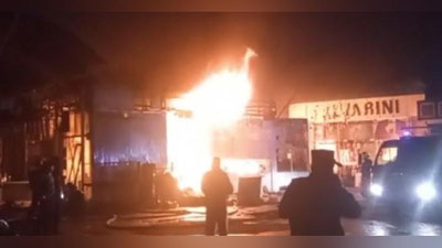 'Andijondagi “Jahon bozori”da yong`in chiqdi(video)'ning rasmi