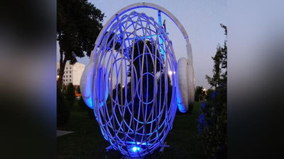 'Toshkentda yoritkichli ulkan quloqchin paydo bo`ldi (foto)'ning rasmi