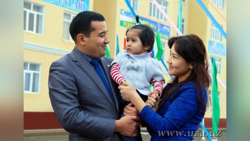 'O`zbekistonda yosh oila chegarasini 30 dan 35 yoshga uzaytirish taklif qilinmoqda'ning rasmi