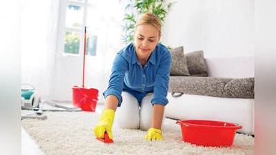 '​Devor, gilam va divandagi dog`lardan qanday xalos bo`lish mumkin'ning rasmi