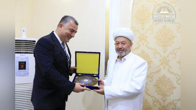 'Turkiya elchisi Diniy idoraga tashrif buyurdi'ning rasmi