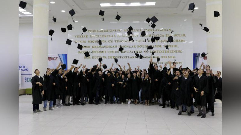 Изрображение 'УНИВЕРСИТЕТ ИНХА В ТАШКЕНТЕ ВЫПУСТИЛ ПЕРВЫХ БАКАЛАВРОВ (ФОТО)'