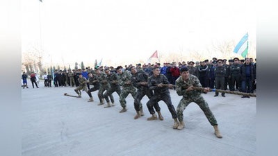 'Harbiy bilim yurtlari kursant va tinglovchilari o`zaro kuch sinashdi'ning rasmi