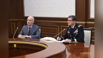 Изрображение 'ПРЕЗИДЕНТ УЗБЕКИСТАНА ПРИНЯЛ ГЛАВУ ЦЕНТКОМА ВС США'