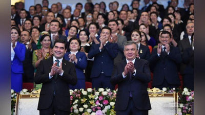 'Хоразм вилояти драма театрида санъат усталари иштирокида концерт бўлиб ўтди (фото)'ning rasmi