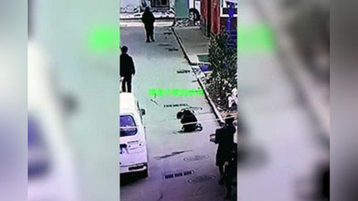 'Канализация люкига портловчи мушак ташлаган бола “жаҳаннамга портал очмоқчи бўлди”'ning rasmi