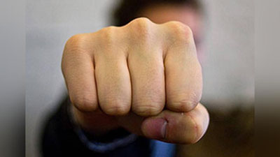 Изрображение 'ГУВД ДАСТ ПРАВОВУЮ ОЦЕНКУ ДЕЙСТВИЙ УЧАЩЕГОСЯ, ИЗБИВШЕГО РОВЕСНИКА'