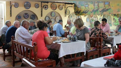 'O`zbekistonda oilaviy mehmon uylari tashkil etiladi'ning rasmi