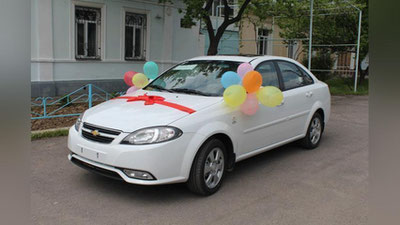 Изрображение 'ТАШКЕНТСКИМ ВЕТЕРАНАМ ВОЙНЫ ВРУЧИЛИ КЛЮЧИ ОТ НОВЫХ АВТО (ФОТО)'