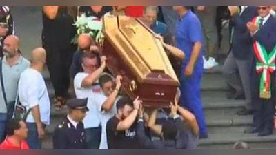 'Italiyada Genue ko`prigi qurbonlari bilan xayrlashuv marosimi bo`lib o`tdi (Video)'ning rasmi