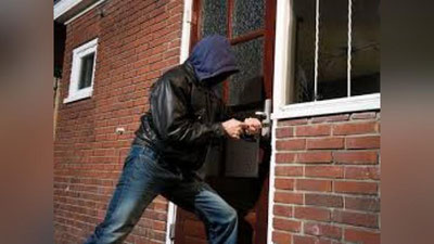 'Opaning mulkiga ko`z olaytirgan uka'ning rasmi