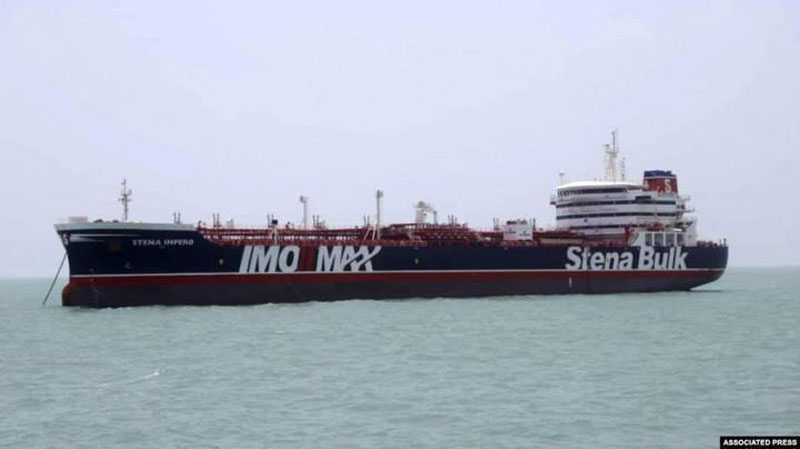 'Эрон томонидан Британия байроғи остида ҳаракатланаётган Stena Impero танкери қўлга олинди'ning rasmi