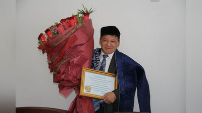 'Obid Asomov 55 yoshni qarshi oldi'ning rasmi