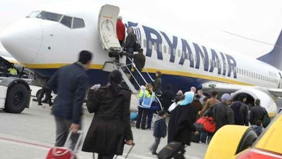 'Yilning eng yomon aviakompaniyasi e`lon qilindi 'ning rasmi