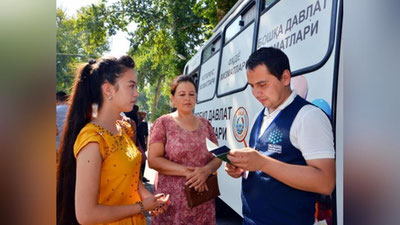 'Samarqandda DXM abiturientlarni mobil vosita orqali ro`yxatga olmoqda'ning rasmi