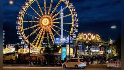 'Indoneziya ko`ngilochar bog`idagi charxpalak attraksionida nosozlik yuzaga keldi 'ning rasmi