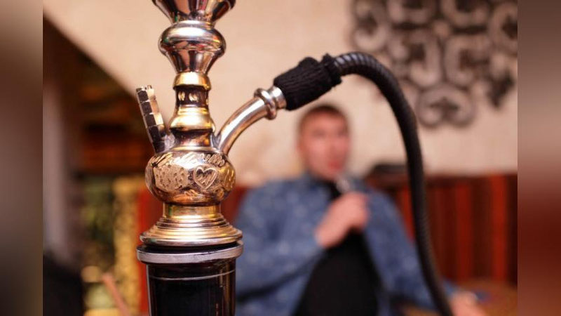 Изрображение 'СЕНАТОРЫ ОДОБРИЛИ ЗАПРЕТ НА КУРЕНИЕ КАЛЬЯНА В ПУБЛИЧНЫХ МЕСТАХ'