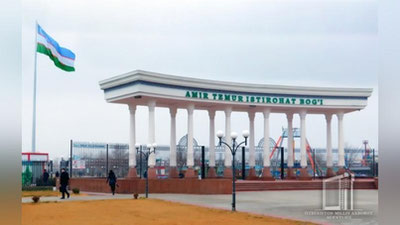 'Urganchda 60 metr balandlikda davlat bayrog`i o`rnatildi (foto)'ning rasmi