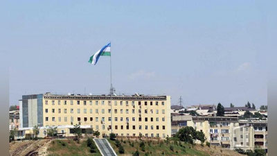 'Namanganda 35 metrlik bayroq o`rnatildi'ning rasmi