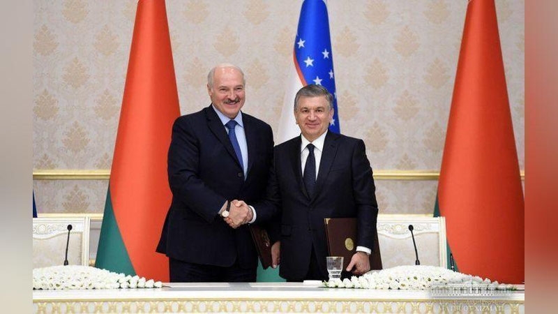 'Шавкат Мирзиёев ва Александр Лукашенко Қўшма баёнот имзолашди'ning rasmi