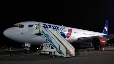 'Bugungi Qarshi - Sankt-Peterburg yo`nalishidagi parvoz samolyot yuki og`irligi sabab qoldirildi. Aeroportda yo`lovchilar noroziligi yuzaga kelgan'ning rasmi