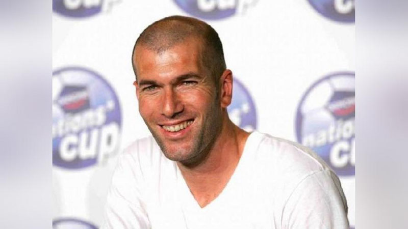 Изрображение 'ЗИНЕДИН ЗИДАН МОЖЕТ СТАТЬ ЛУЧШИМ ТРЕНЕРОМ 2016 ГОДА'