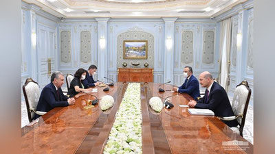 Изрображение 'Президент Узбекистана принял министра внутренних дел Турции'