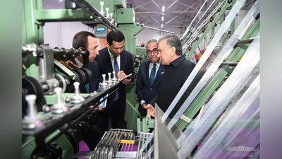 'Prezident “Hazorasp” erkin iqtisodiy zonasidagi “Develop Textile” xorijiy korxonasi faoliyati bilan tanishdi'ning rasmi
