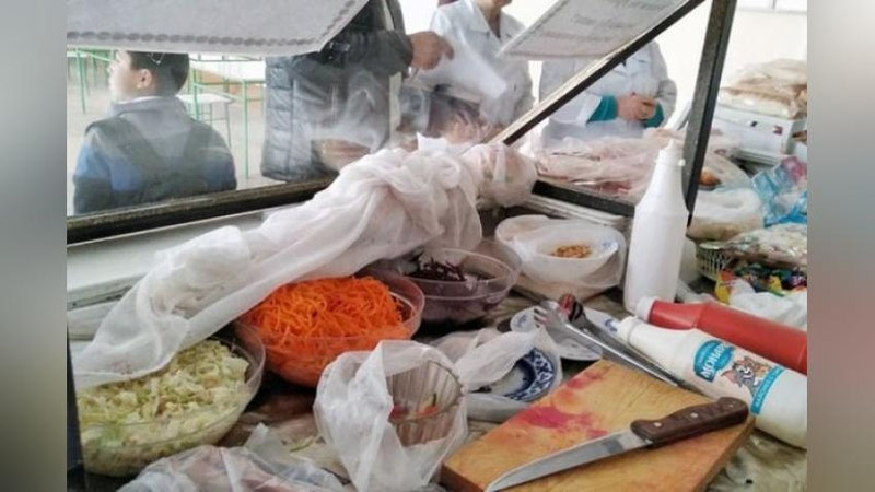 'Toshkentdagi maktab oshxonalarida savdosi taqiqlangan mahsulotlar aniqlandi'ning rasmi