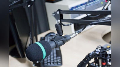 Изрображение 'ВЕДУЩАЯ РАДИО В США РОДИЛА В ПРЯМОМ ЭФИРЕ'