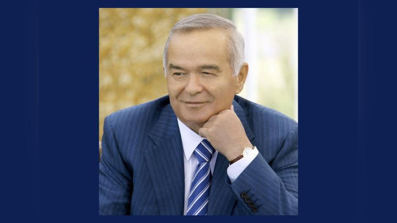 'Toshkent shahridagi markaziy ko`chalardan biriga Islom Karimov nomi berildi'ning rasmi