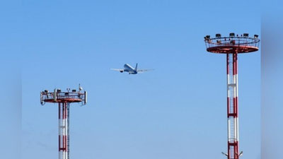 'Rossiyalik “mashhur xokkeychi” samolyot bortida to`polon qildi'ning rasmi