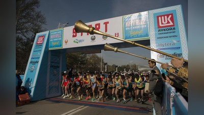 'Bugun poytaxtimizdagi I xalqaro Toshkent yarim marafoni bo`lib o`tdi'ning rasmi