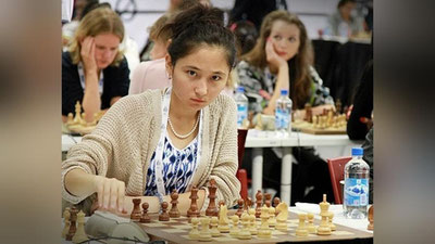 Изрображение 'САРВИНОЗ КУРБОНБОЕВА МОЖЕТ СТАТЬ ШАХМАТНОЙ "МИСС ЕВРАЗИЯ-2017"'