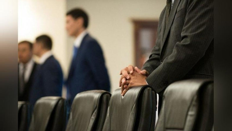 'Sog`liqni saqlash vaziri 9 nafar hududiy rahbarni lavozimidan ozod qildi, yana 6 nafar o`rinbosarga xayfsan berildi'ning rasmi