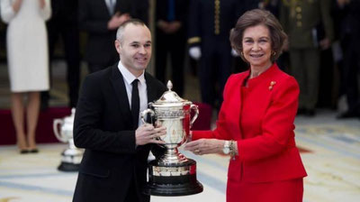 '“Barselona” etakchisiga Qirolicha Sofiya mukofoti topshirildi'ning rasmi