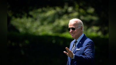 'Bayden Oq uy maysazorida adashib qoldi'ning rasmi