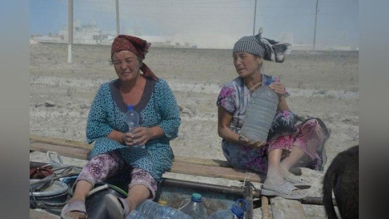 'Olis qishloqdagi bayram nimaligini bilmagan ayollarga maktub'ning rasmi
