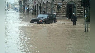 Изрображение 'Города в Италии ушли под воду (видео)'