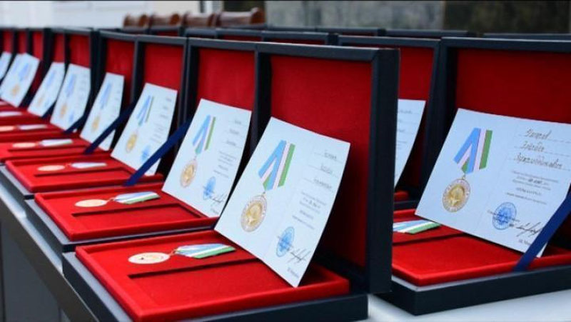'FVV xodimlaridan bir guruhi “Mehr-saxovat” ko`krak nishoni bilan taqdirlandi'ning rasmi