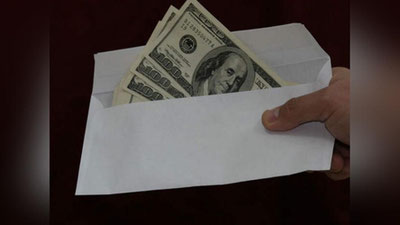 'Andijonda o`zlarini AOKA xodimi sifatida tanishtirib, bog`cha mudirasidan pul olgan shaxslar qo`lga olindi'ning rasmi