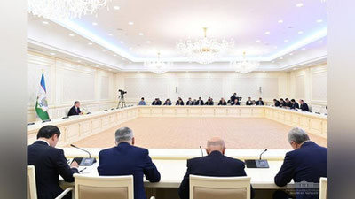 Изрображение 'Для добросовестных госслужащих предусмотрят гарантии достойной старости'