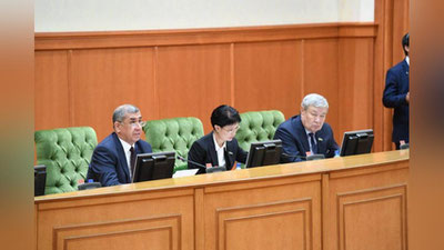 'Senat raisi Madaniyat vazirligi mutasaddilarini qonunlarni bilmaslik va mas`uliyatsizlikda aybladi va hukumatdan izoh so`radi'ning rasmi