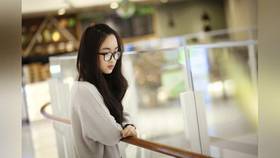 '"Erim qizimga begonaligini bildirib qo`yyapti..."'ning rasmi