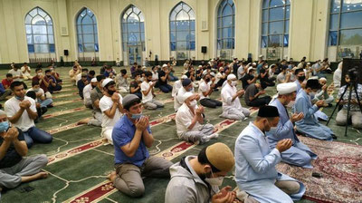 'Musulmonlari idorasi Ramazon oyining oxirgi jumasida o`qiladigan maxsus namoz haqidagi xabarlarga oydinlik kiritdi'ning rasmi