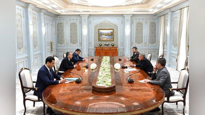 Изрображение 'Шавкат Мирзиёев принял делегацию во главе с Президентом Татарстана Рустамом Миннихановым'